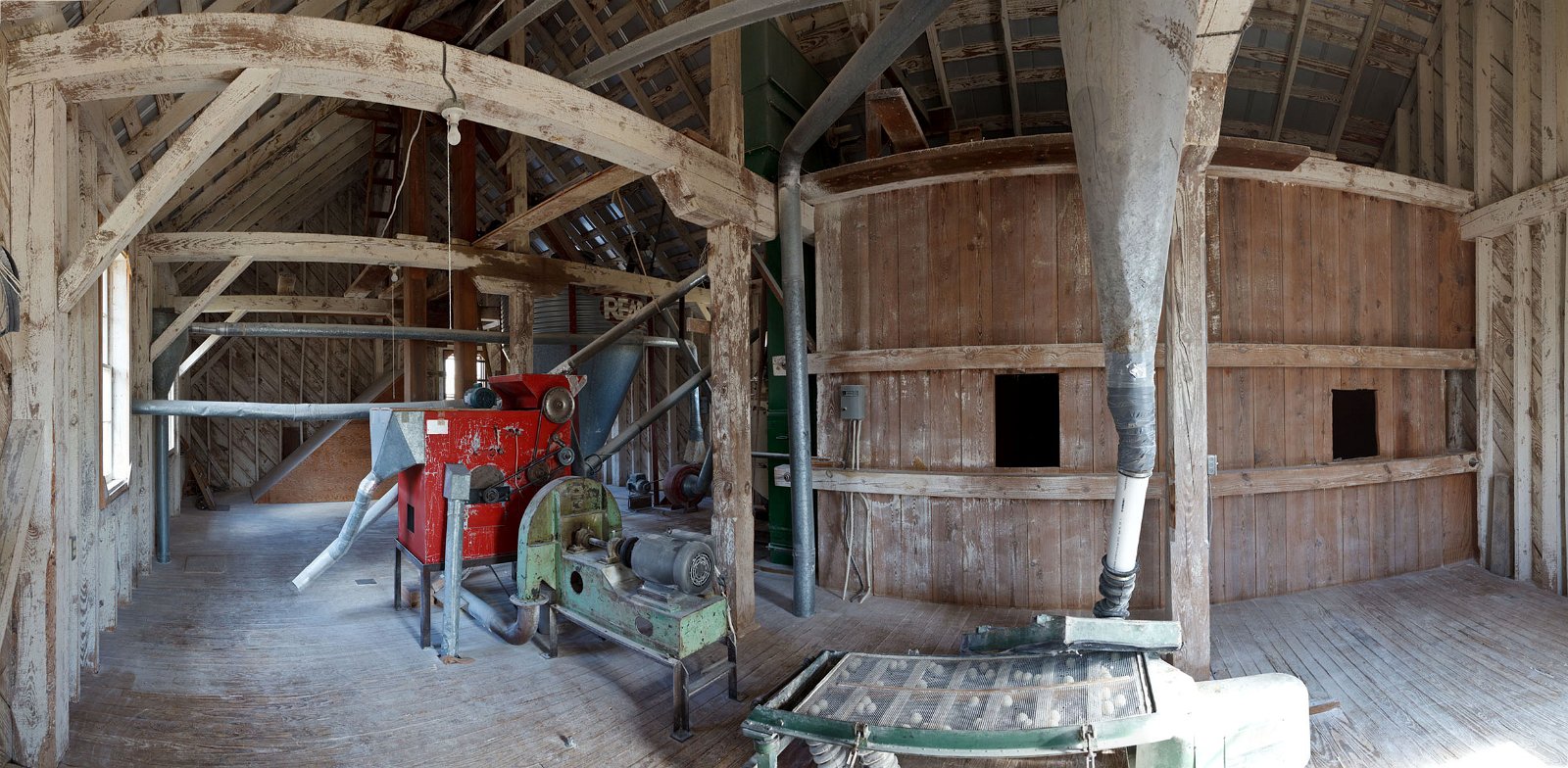 Mill interior up pano